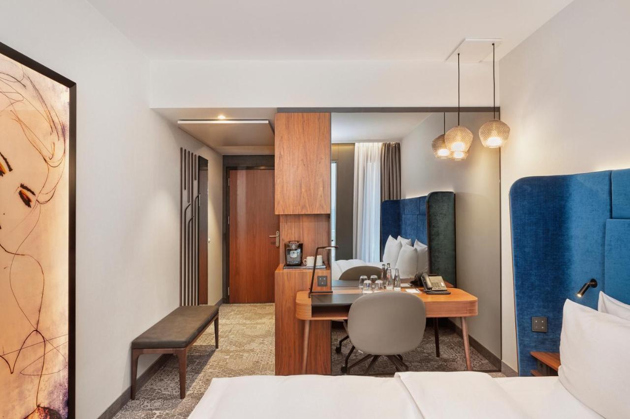Hyperion Hotel Muenchen Luaran gambar A room at the hotel