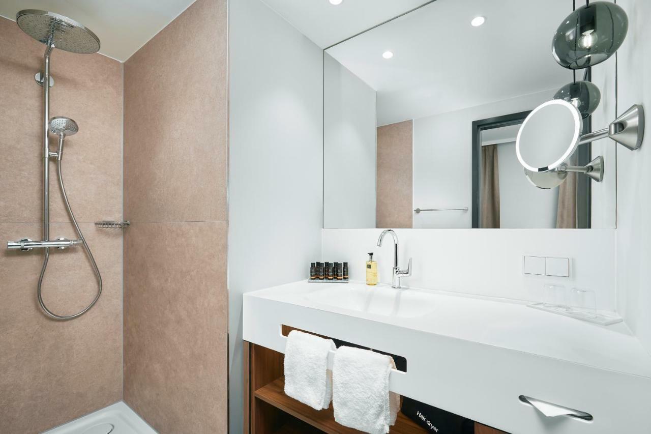 Hyperion Hotel Muenchen Luaran gambar Bathroom
