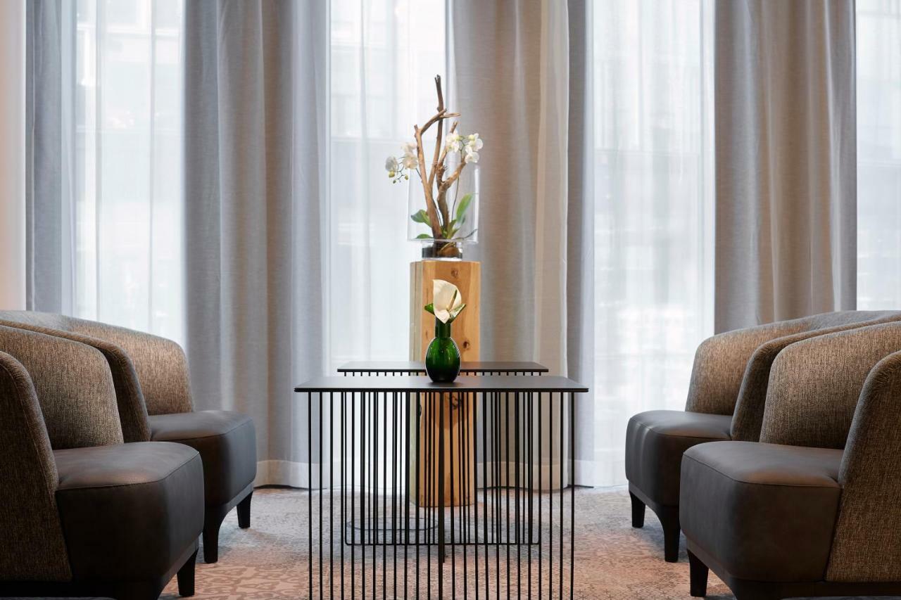 Hyperion Hotel Muenchen Luaran gambar The interior of the hotel
