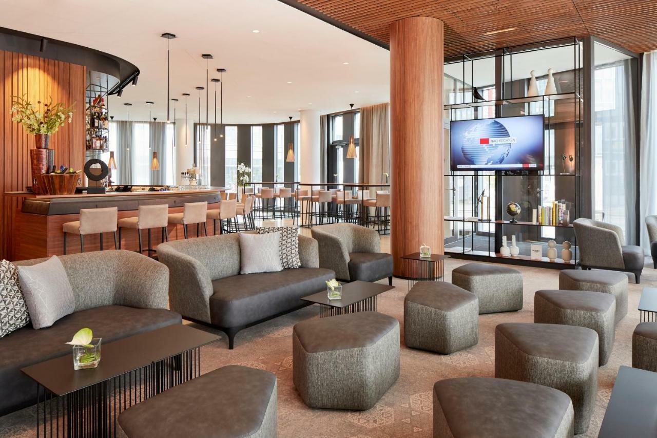 Hyperion Hotel Muenchen Luaran gambar The lounge at the airport