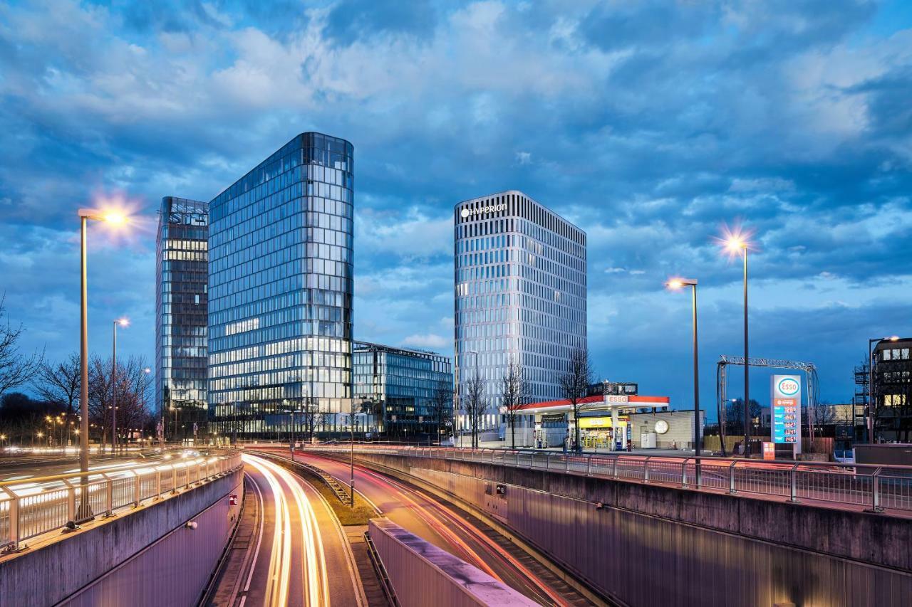 Hyperion Hotel Muenchen Luaran gambar The new and the old headquarters of the European Central Bank in Frankfurt